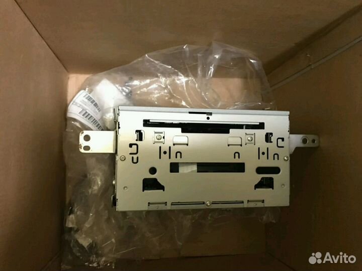 Штатная магнитола для Mitsubishi pajero 4