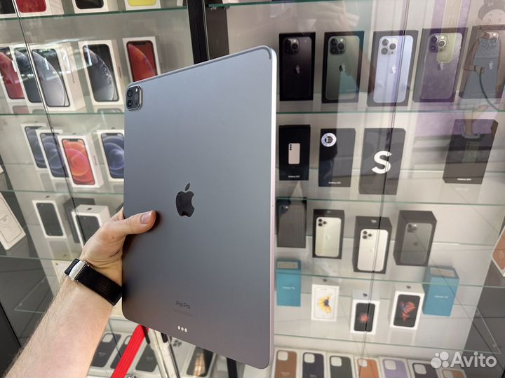 iPad Pro 12.9 M2 256Gb 6 поколение