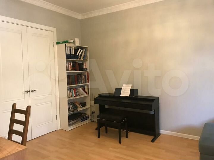 2-к. квартира, 58 м², 2/5 эт.