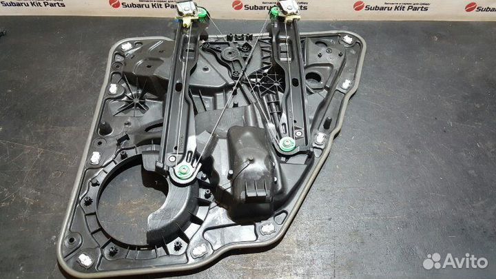 Стеклоподъемник задний левый Porsche Cayenne 958