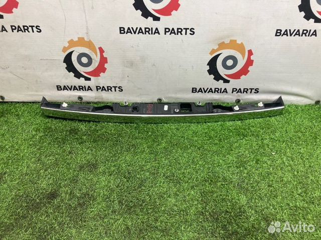 Кнопка багажника с подсветкой номера Bmw 7 F01 3.0