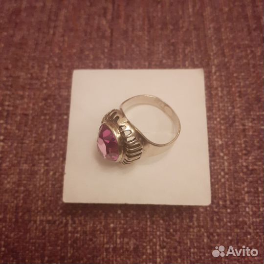 Серебряное кольцо с аметистом в позолоте 875 пробы