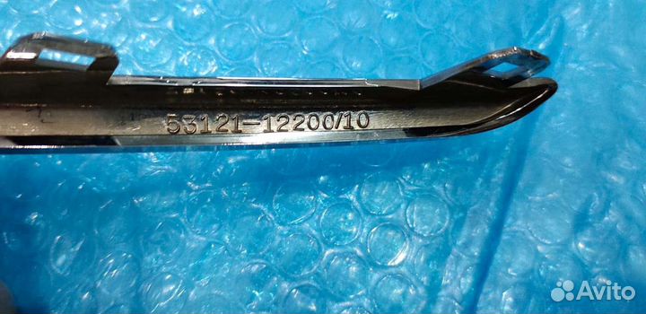 Corolla 150 хром решетки радиатора правый верхний