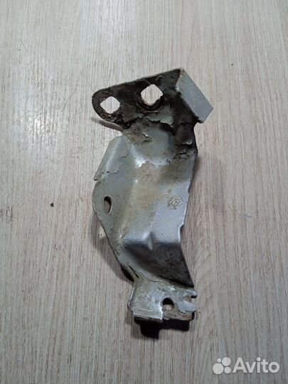 Крепление фары правое Renault Меган 2 седан 1.6