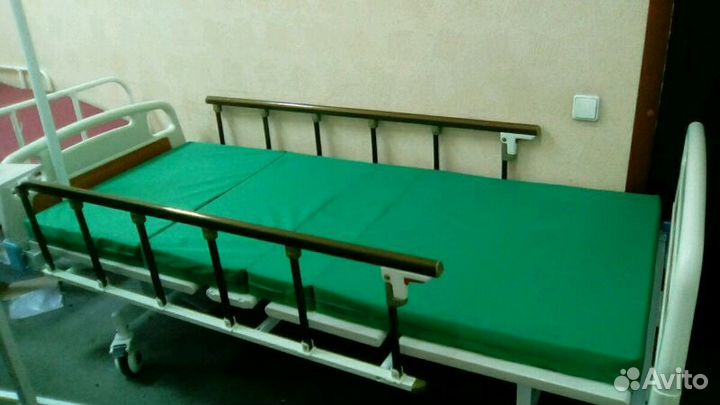 Кровать медицинская функциональная c матрасом