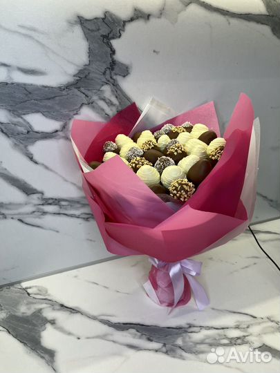 Клубника в шоколаде букеты