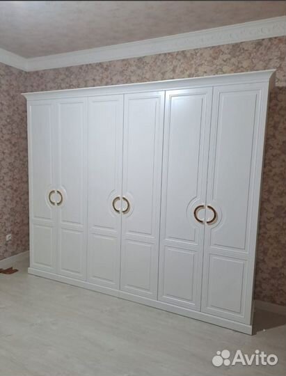 Шкафы новые