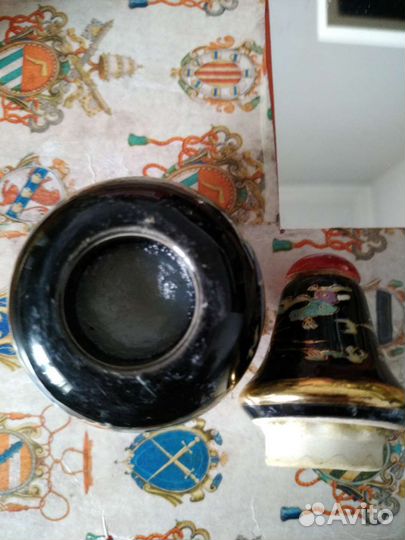 Винтажное зеркало и твердые духи