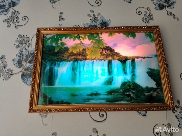 Картина с подсветкой и звуком водопада