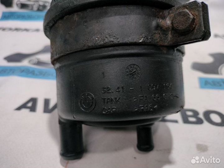 Бачок гур Bmw 3 E46 N42B20 2003