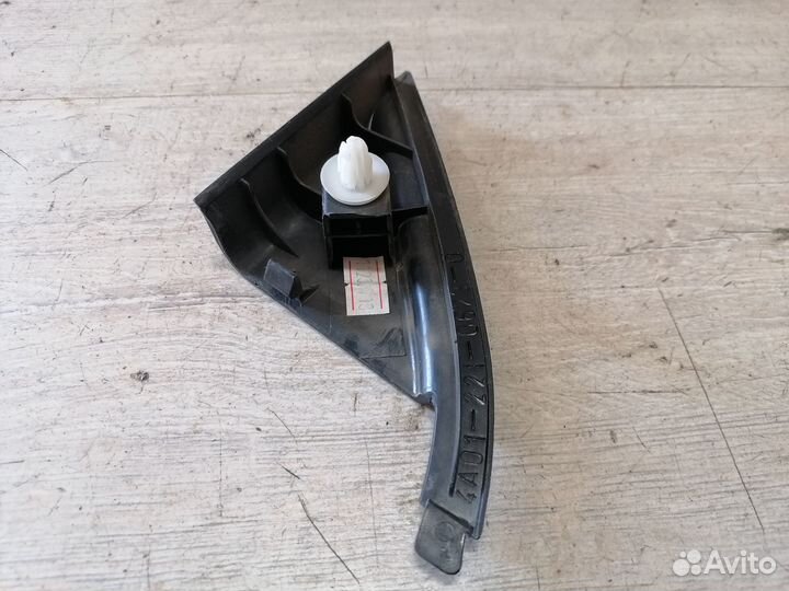 Заглушка правого зеркала Geely Emgrand EC7