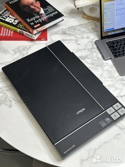 Сканер Epson Perfection V37