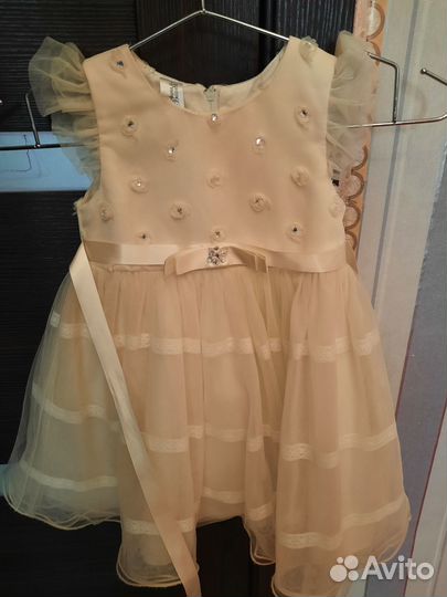 Нарядное платье для девочки 92