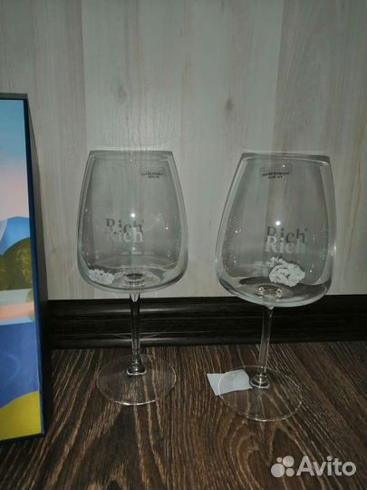 Набор бокалов