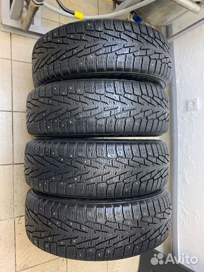 Nokian Tyres Hakkapeliitta 7 SUV 225/65 R17