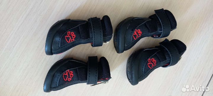 Обувь для маленьких собак