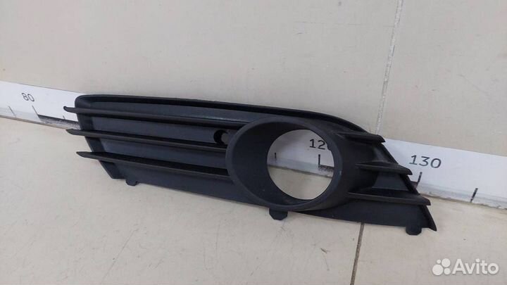 Рамка противотуманной фары левой Opel Astra H / Fa