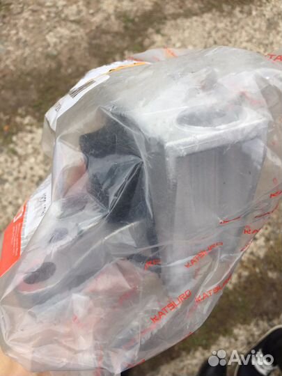 Подушка АКПП передняя левая