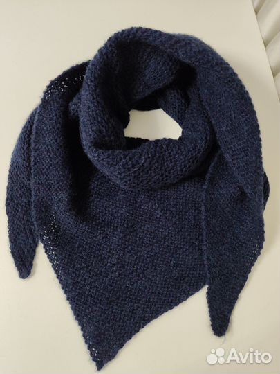 Вязаный бактус (косынка)