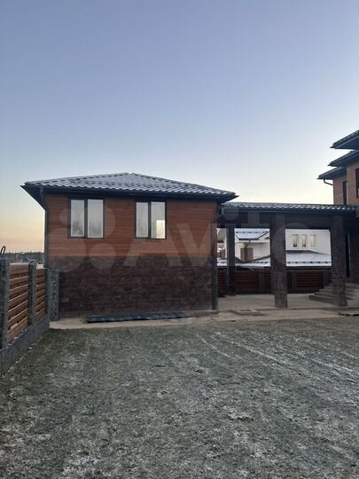 Дом 570 м² на участке 15 сот.