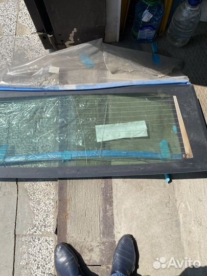 Заднее стекло на Вито v639