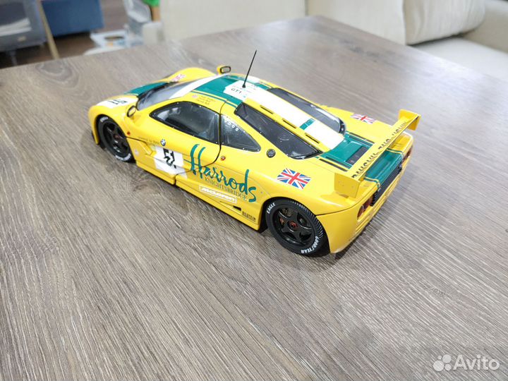 Коллекционная модель McLaren F1 GTR