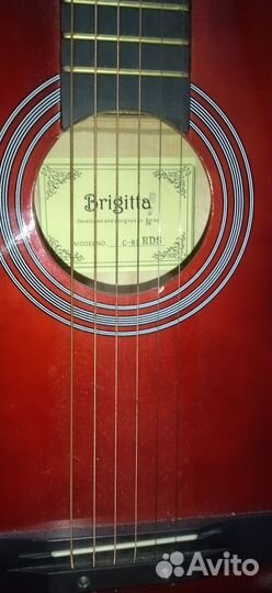 Акустическая гитара