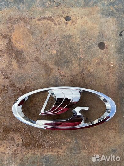 Шильдик Лада на гранту фл