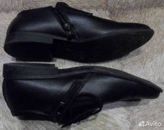 Туфли кожаные Shuzzi 39 р