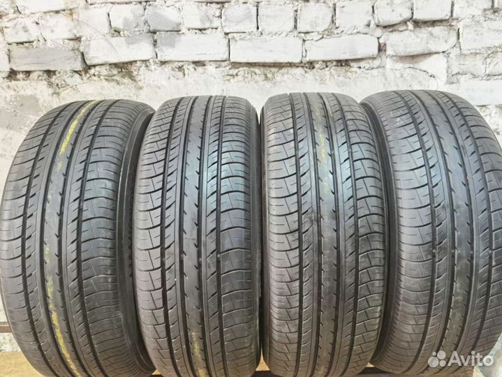 Yokohama dB Decibel E70 215/55 R17 94H
