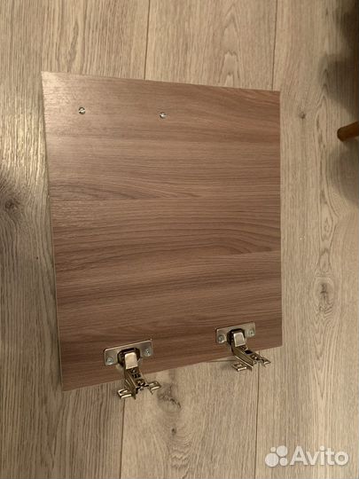 Части от стола (ящик, дверка, направляющие)