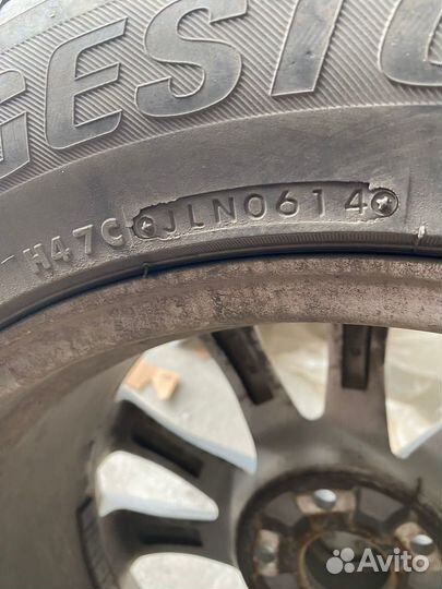 Bridgestone Blizzak Spike-01 235/55 R18
