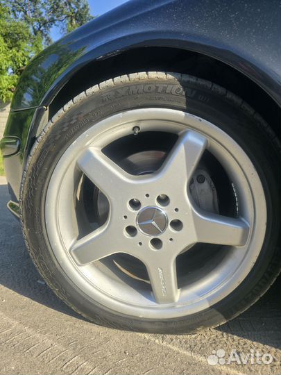 RoadX RXMotion U11 245/40 R18