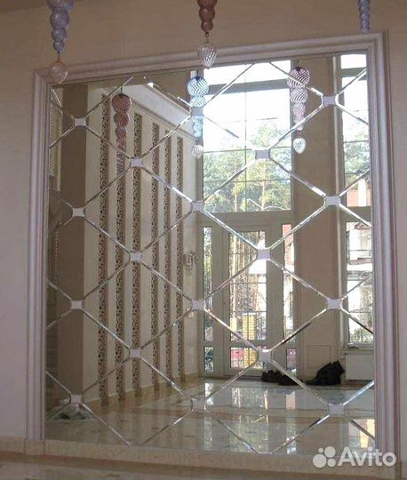 Зеркальное панно на заказ