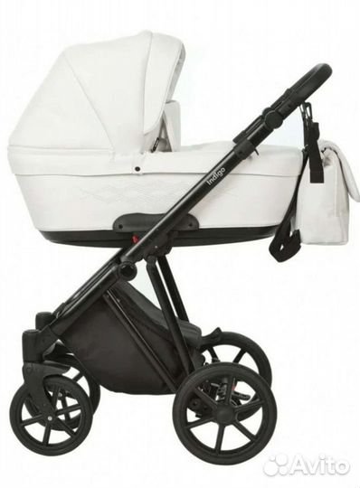Коляска 2 в 1 Indigo Adagio в белой эко-коже