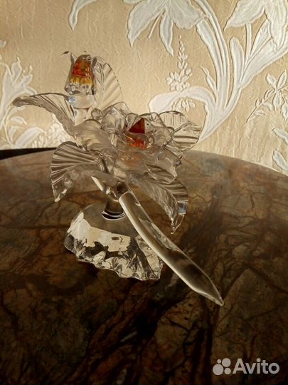 Хрустальная роза для интерьера