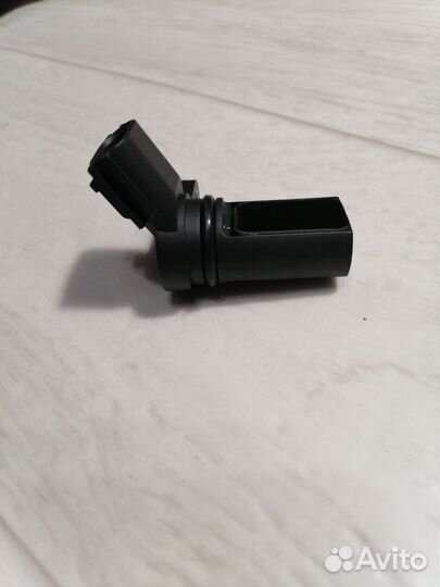 Датчик положения распредвала Nissan