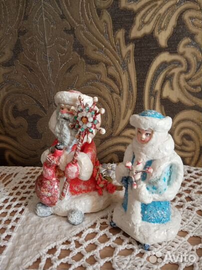 Дед мороз и Снегурочка под елку