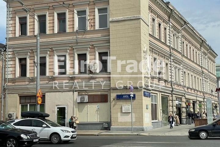 Продам торговое помещение, 316 м²