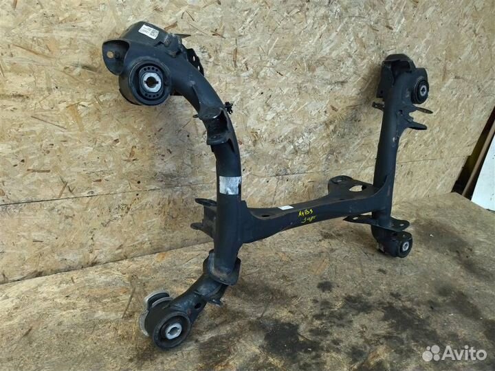 Балка подвески задняя Audi A4 B9 8W