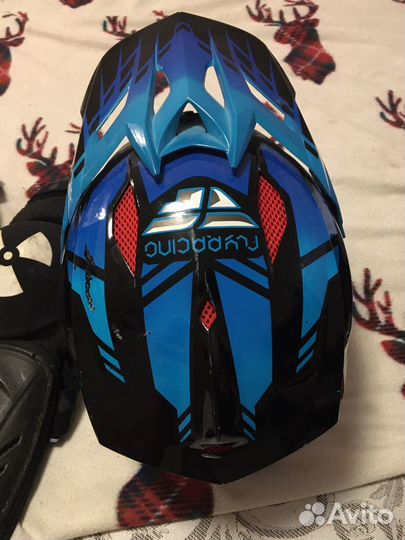 Мотоциклетный шлем закрытый