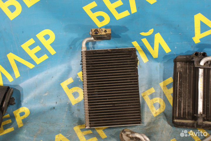 Радиатор печки + кондиционера Mercedes-Benz W210