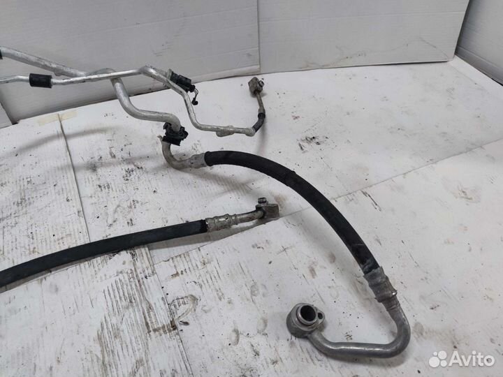 Трубки кондиционера Tiguan 1