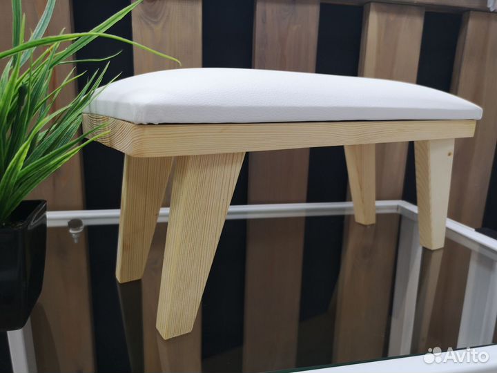 Маникюрная подставка