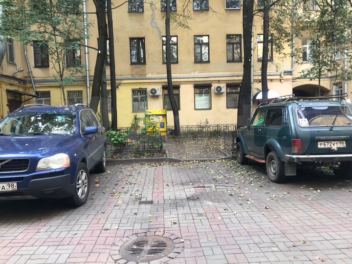 4-к. квартира, 94 м², 4/4 эт.