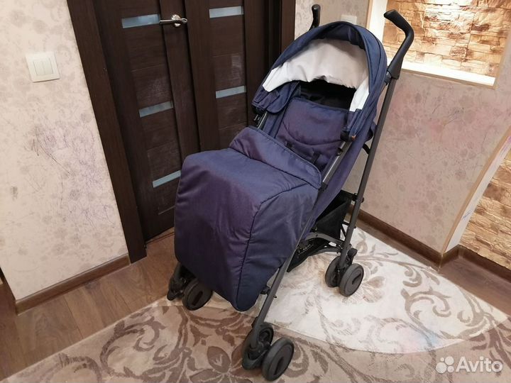Прогулочная коляска в хорошем состоянии