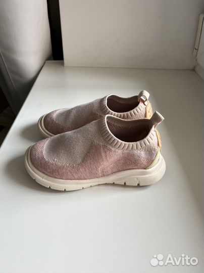 Кроссовки zara 24