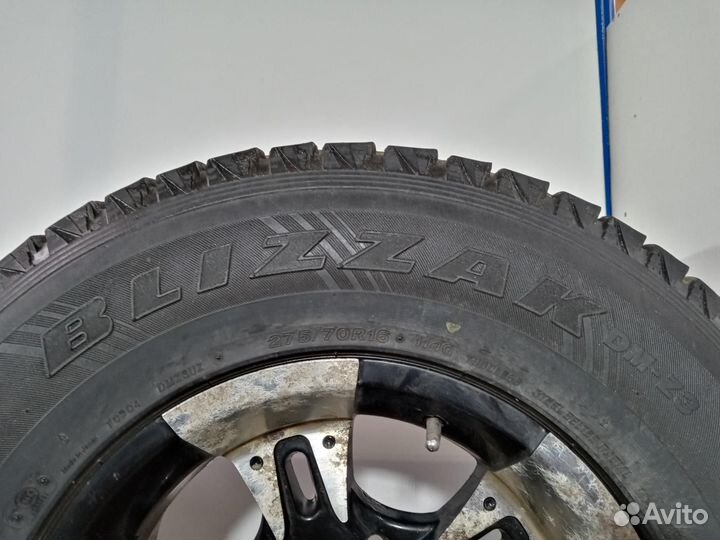 Bridgestone Blizzak DM-Z3 275/70 R16
