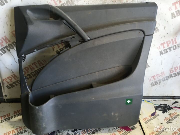 Мерседес Вито Карта двери передней правой