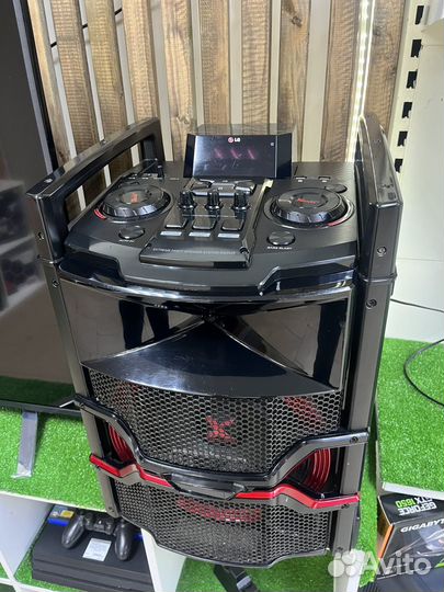 Колонка музыкальный центр lg om5540